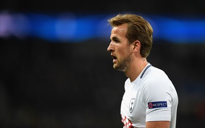 欧盈体育精华-C罗自律生活连水都只喝特定的